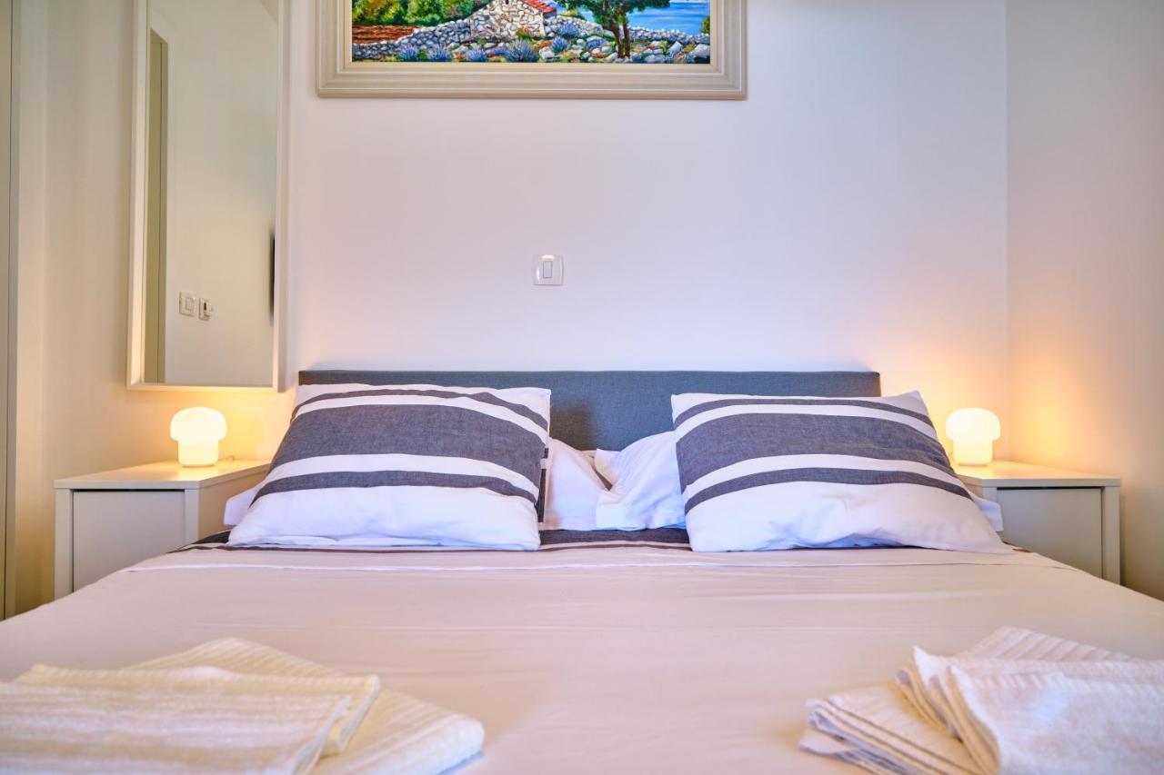 Luxury Seaside Apartment By Litto Split Buitenkant foto